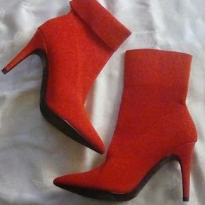 Red mesh fabric boots